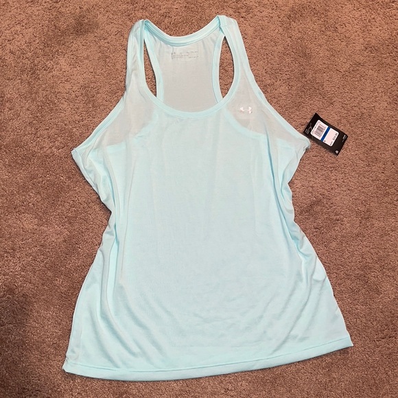 NWT UA womens lightweight tank - Picture 1 of 3